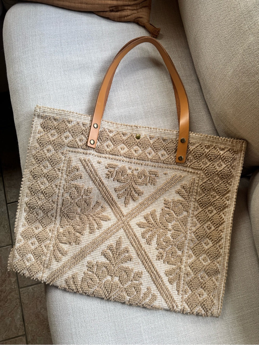 Mallorca Woven Floral Pattern Tote Bag